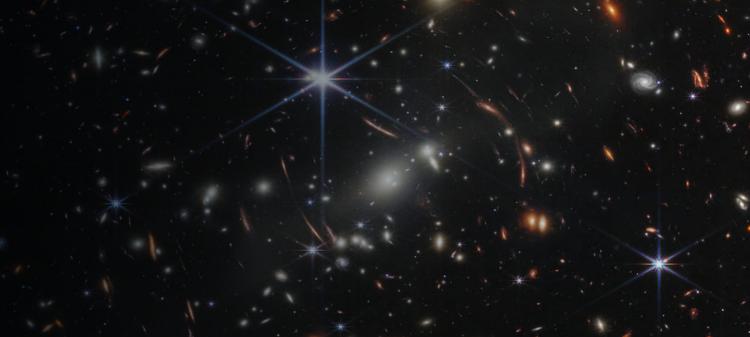 This image shows the galaxy cluster SMACS 0723 as it appeared 4.6 billion years ago