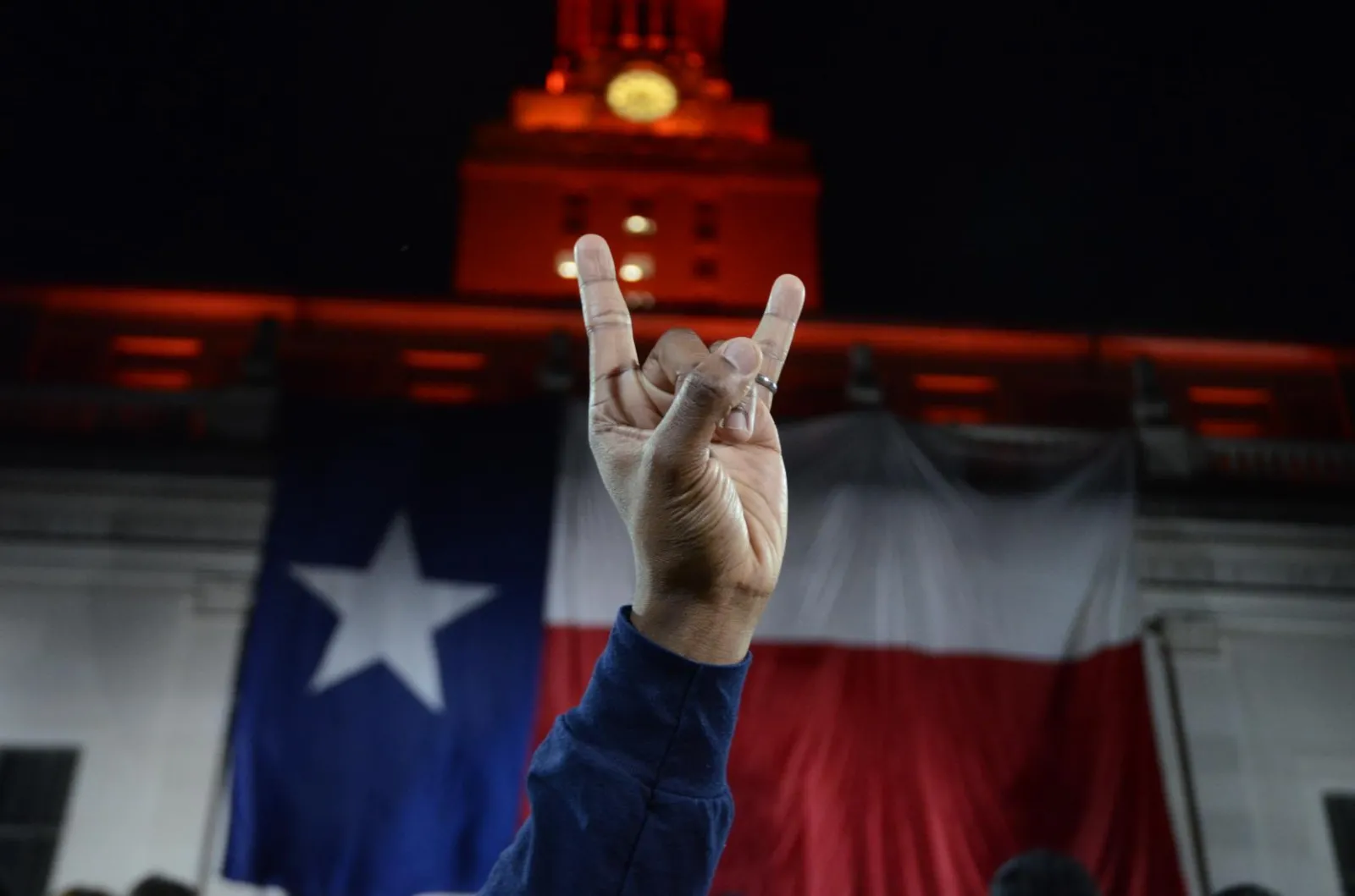 Hook 'em Horns
